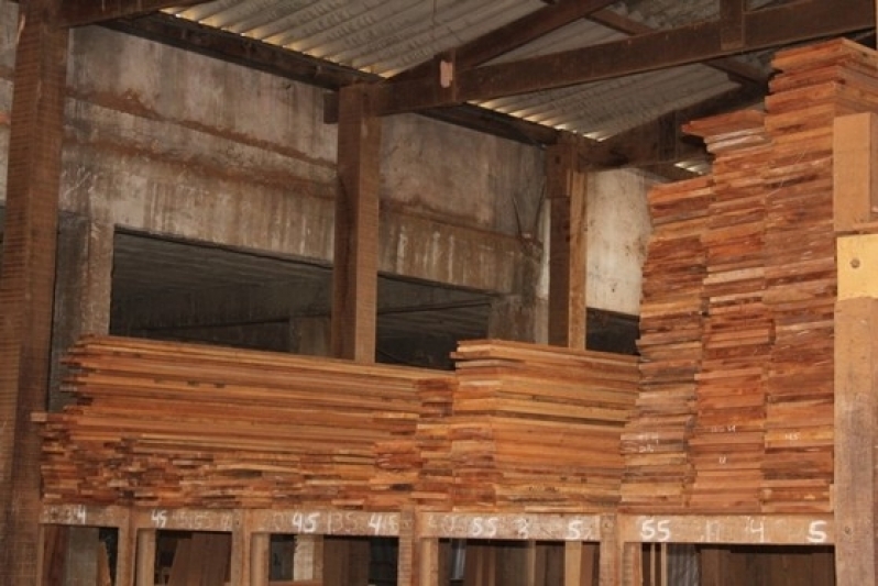 Madeira para Cobertura de Obras Campo Limpo - Madeira Pinus para Construção